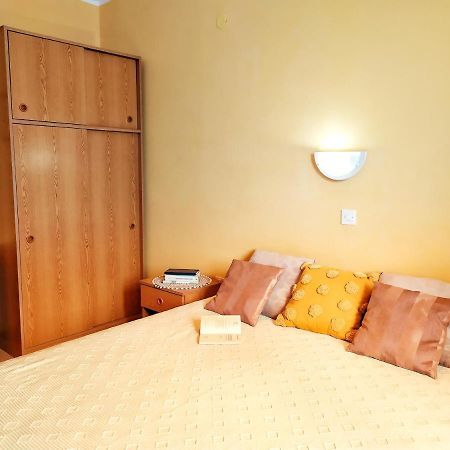 Cozy Apartments Danica Novalja With Terrace - First Floor Exterior photo